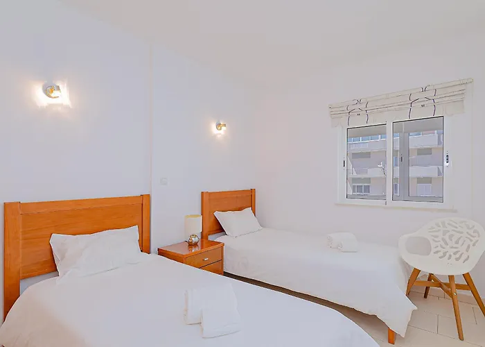 Frente Sim T3 By Hsrentals Quarteira